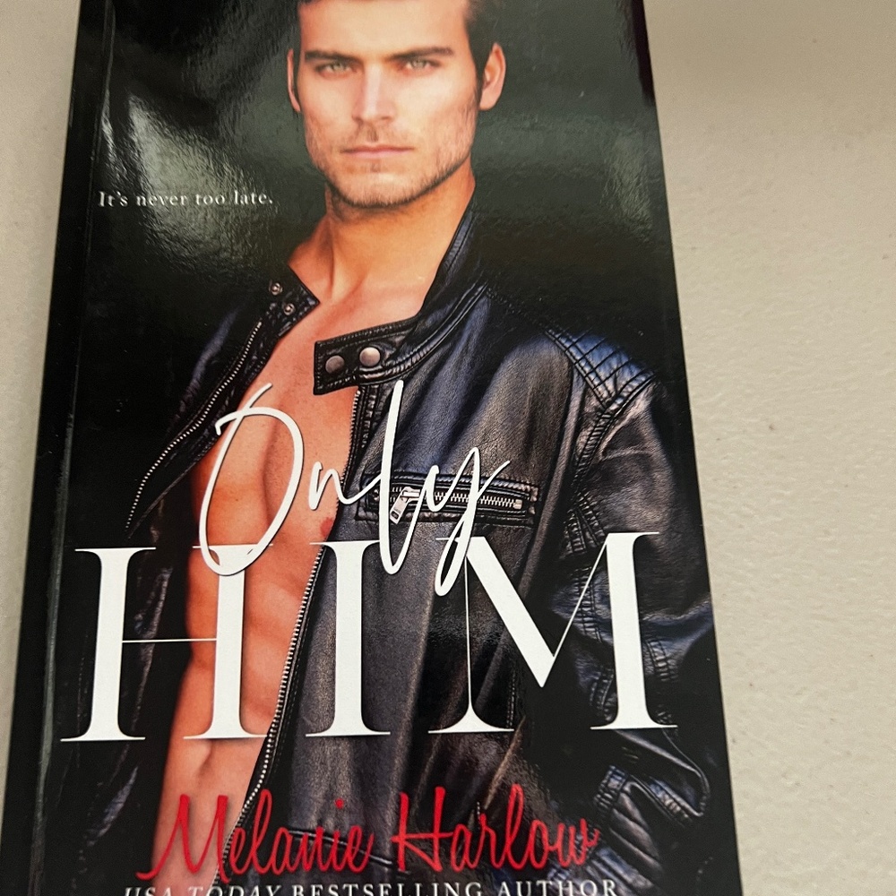 Only Him — Melanie Harlow (Paperback, Romance)